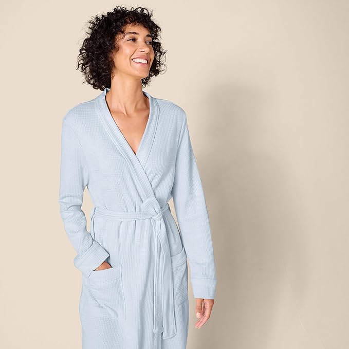 Amazon Essentials Women's Lightweight Waffle Full-Length Bath Robe (Available in Plus Size)