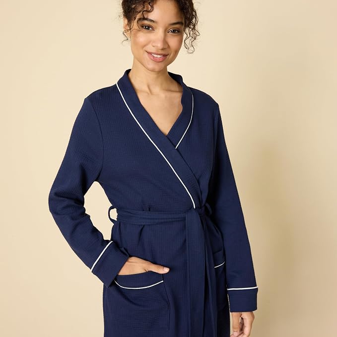 Amazon Essentials Women's Lightweight Waffle Full-Length Bath Robe (Available in Plus Size)