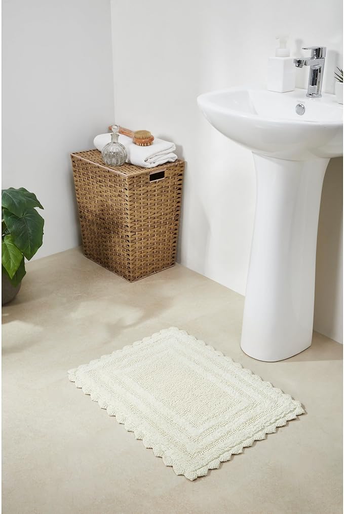 Better Trends Lilly Crochet 21x34 Reversible Bath Rugs and Bath mats for Bathroom, Luxurious 100% Cotton Bath Rug & Water Absorbent Bathroom Mat - Cream Bath Matt