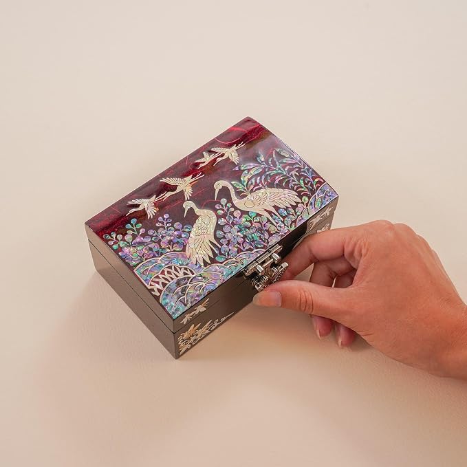 Mother of Pearl Small Jewelry Ring Box - Gifts for best friends women, Thank you gifts, mom birthday gifts, Friendship Women Gifts Trinkets Keepsake Treasure box (Red_Crane)