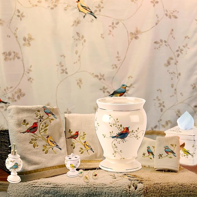 Avanti Linens - Fingertip Towel, Soft & Absorbent, Nature Isnpired Bathroom Decor (Gilded Birds Collection)