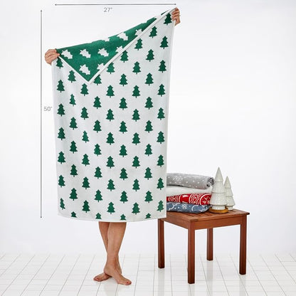 SKL Home Christmas/Winter Holiday Trees Bath Towel, Reversible, Green/White | 100% Cotton. 500 GSM weight. Soft & absorbent jacquard. Great for holiday gifting.