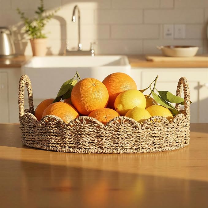 Household Essentials Round Handwoven Seagrass Tray with Scalloped Edge and Handles, Natural