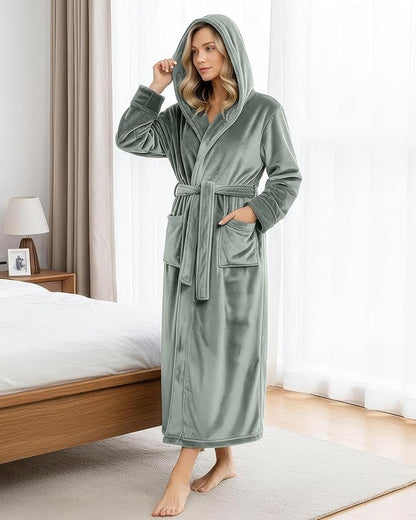 NY Threads Women's Fleece Hooded Bathrobe Plush Long Spa Robe, Medium