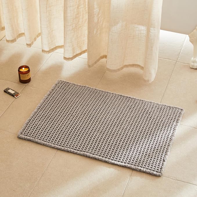 TYUU Waffle Bath Mat, Boho Bathroom Rugs Non Slip, 30x20 Light Grey | Super Absorbent Quick Dry Bath Rug, Non-Slip Backing, Soft Waffle Washable Farmhouse Bathroom Mats, Tub, Shower & Home Decor