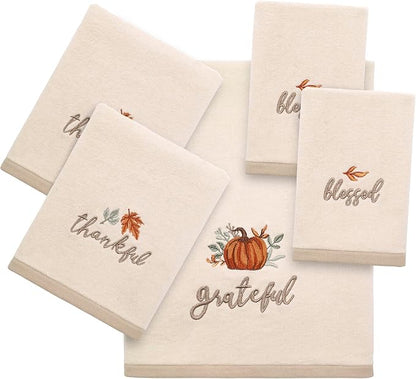 Avanti Linens - Bath Towel, Soft & Absorbent Cotton, Fall Home Decor (Grateful Patch Collection)