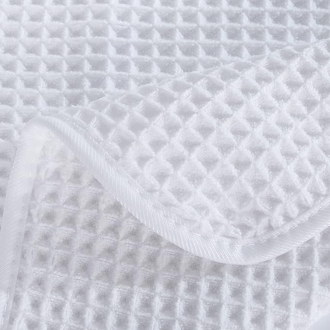 POLYTE 430 GSM Poly Blend Microfiber Quick Dry Waffle Bath Towel, 30x60 in | 4 Pack, Oversize, Lint Free, Body Towel