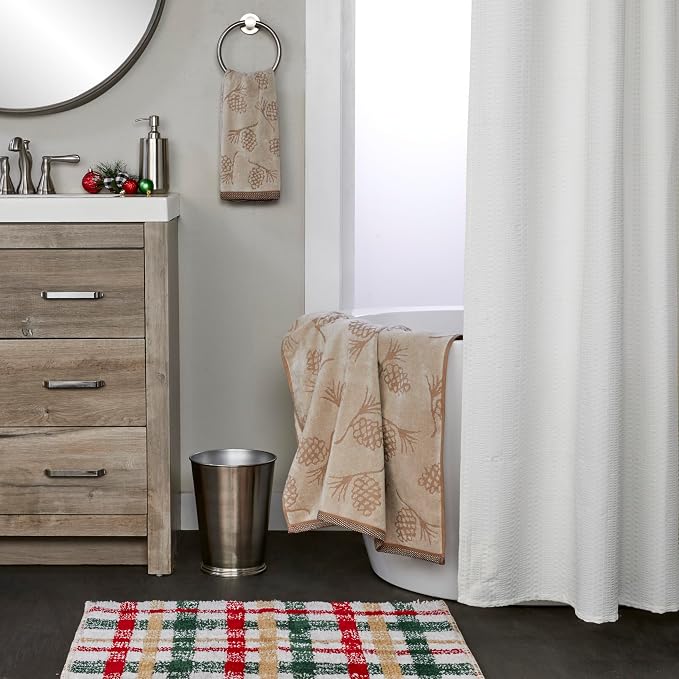 SKL Home Fall/Christmas/Winter Pinecone Bath Towel, Jacquard, Wheat | 100% Cotton. 550 GSM. Soft & absorbent. For use in the bathroom, kitchen or bar. Great for fall, lodge/cabin décor & gifting.