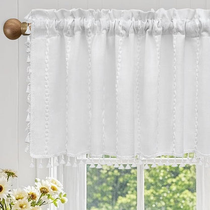Seenus White Boho Farmhouse Valance Curtain with Tassels, 52 x 18 inch Linen Textured Window Curtain for Living Room, Striped Light Filtering Valance for Kitchen Bedroom Bathroom Rod Pocket