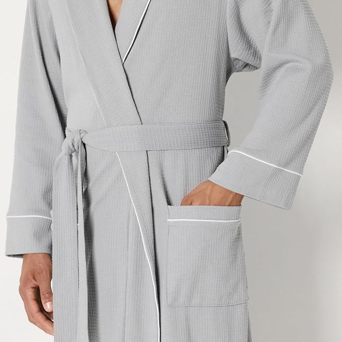 Amazon Essentials Men's Lightweight Cotton Waffle Bath Robe, Mid-Length Loungewear (Available in Big & Tall)
