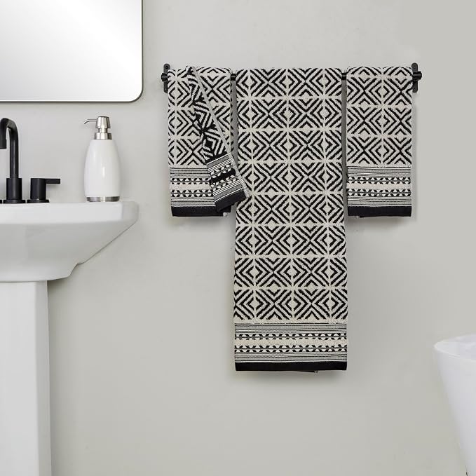 SKL Home Diamond Grid Bath Towel, Premium 100% Cotton, Black | 600 GSM weight. Spa-level quality. Soft & absorbent. Reversible jacquard pattern for 2-looks-in-1.
