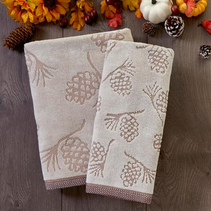 SKL Home Fall/Christmas/Winter Pinecone Bath Towel, Jacquard, Wheat | 100% Cotton. 550 GSM. Soft & absorbent. For use in the bathroom, kitchen or bar. Great for fall, lodge/cabin décor & gifting.