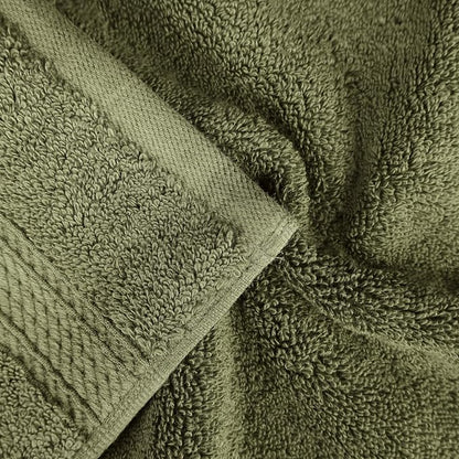 Superior Egyptian Cotton Ultra Plush & Absorbent, 8 Piece Set, Forest Green | Quick Dry, Soft Luxury Towel Set, Bath Essentials, Guest Bath, Spa, 2 Bath, 2 Hand, 4 Face Towels, Madeline Towels