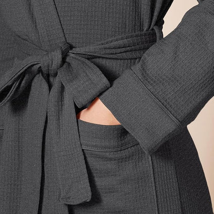 Amazon Essentials Women's Lightweight Cotton Waffle Mid-Length Bathrobe (Available in Plus Size)