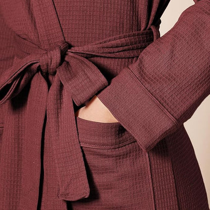 Amazon Essentials Women's Lightweight Cotton Waffle Mid-Length Bathrobe (Available in Plus Size)