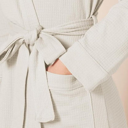 Amazon Essentials Women's Lightweight Cotton Waffle Mid-Length Bathrobe (Available in Plus Size)