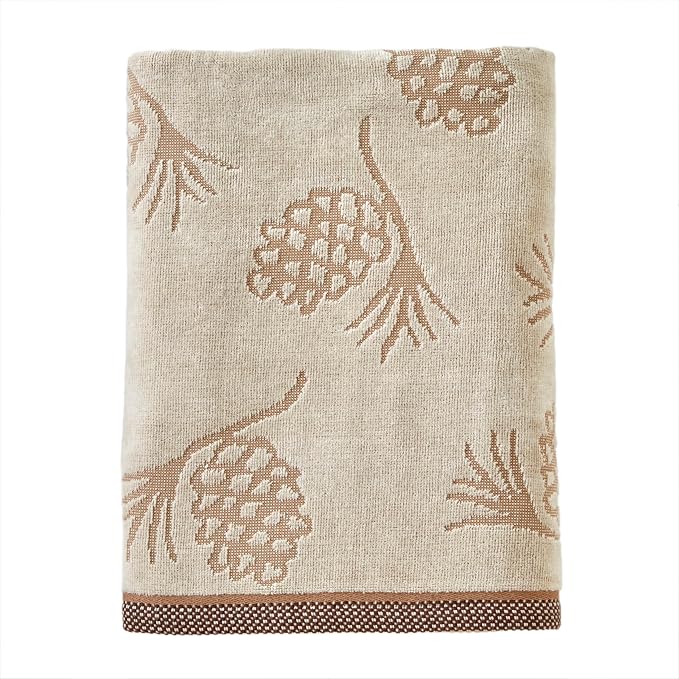 SKL Home Fall/Christmas/Winter Pinecone Bath Towel, Jacquard, Wheat | 100% Cotton. 550 GSM. Soft & absorbent. For use in the bathroom, kitchen or bar. Great for fall, lodge/cabin décor & gifting.