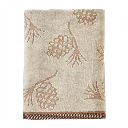 SKL Home Fall/Christmas/Winter Pinecone Bath Towel, Jacquard, Wheat | 100% Cotton. 550 GSM. Soft & absorbent. For use in the bathroom, kitchen or bar. Great for fall, lodge/cabin décor & gifting.