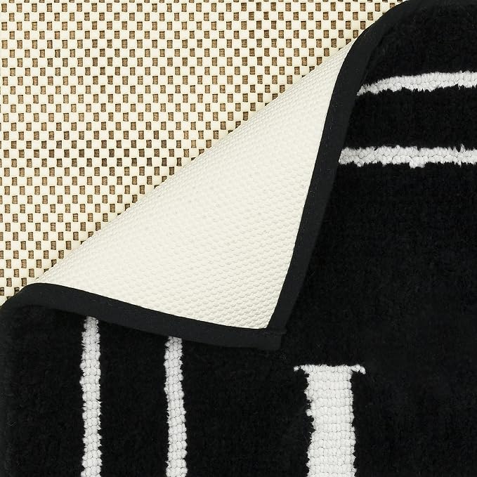 Mohawk Home Hers Ebony 2' x 3' 4" Bath Mat