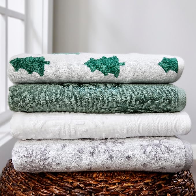 SKL Home Christmas/Winter Holiday Trees Bath Towel, Reversible, Green/White | 100% Cotton. 500 GSM weight. Soft & absorbent jacquard. Great for holiday gifting.