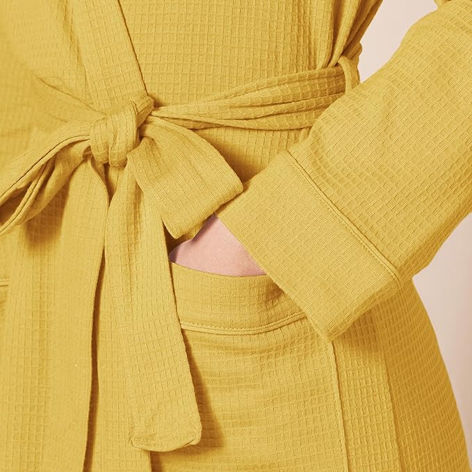 Amazon Essentials Women's Lightweight Cotton Waffle Mid-Length Bathrobe (Available in Plus Size)
