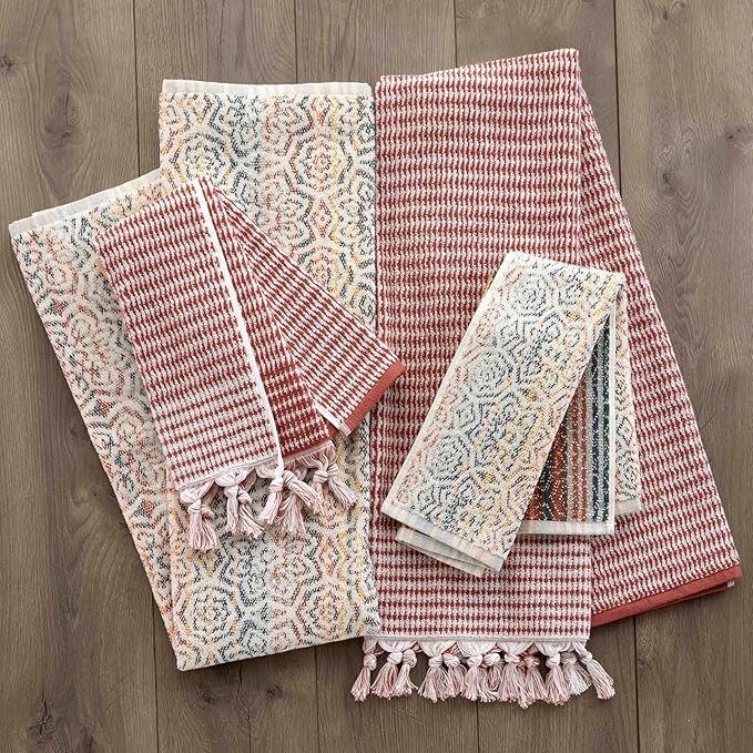 SKL Home Longborough Bath Towel, 100% Turkish Cotton, Spice | 640 GSM weight. Spa-level quality. Soft & absorbent jacquard with hand-knotted tassels.