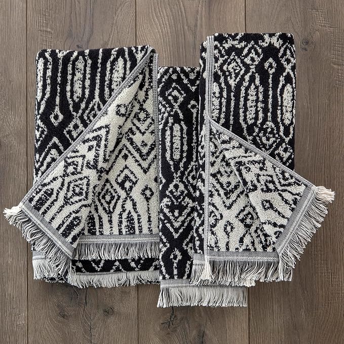 SKL Home Nador Bath Towel, Premium 100% Cotton, Black | 600 GSM weight. Spa-level quality. Soft & absorbent with fringed hem. Reversible jacquard pattern.
