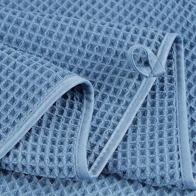 POLYTE 430 GSM Poly Blend Microfiber Quick Dry Waffle Bath Towel, 30x60 in | 4 Pack, Oversize, Lint Free, Body Towel
