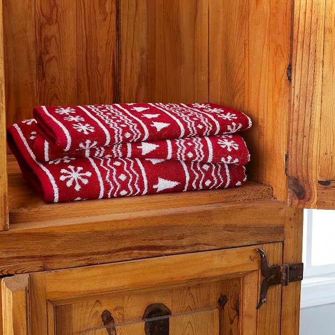 SKL Home Christmas/Winter Fair Isle Bath Towel, 100% Cotton Jacquard, Red | 500 GSM. Soft & absorbent terry with reversible pattern. Great for holiday gifting.