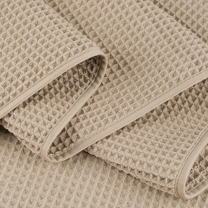 POLYTE 430 GSM Poly Blend Microfiber Quick Dry Waffle Bath Towel, 30x60 in | 4 Pack, Oversize, Lint Free, Body Towel